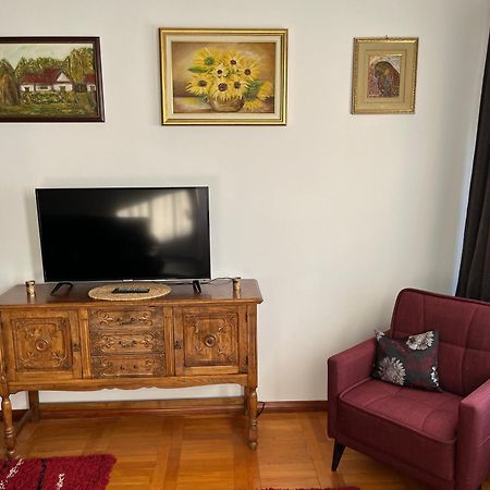 Airport Sky Apartments Lux II Βελιγράδι Εξωτερικό φωτογραφία